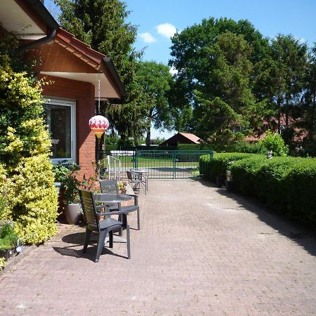 Ferienzimmer Alte Kaempe Heede Exterior photo