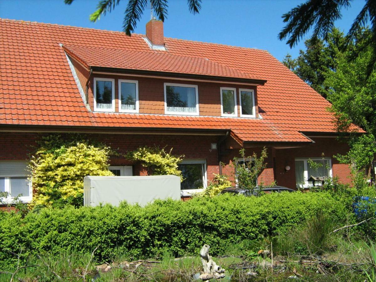 Ferienzimmer Alte Kaempe Heede Exterior photo